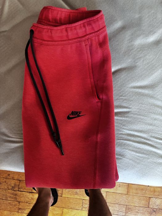 Nike tech fleece червен и черен, nike комлект и яке на ellesse