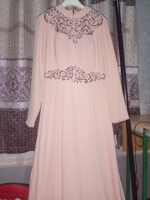 Платье вечерние новые