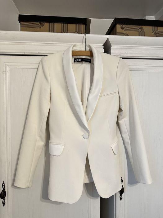 Costume Zara mai multe modele