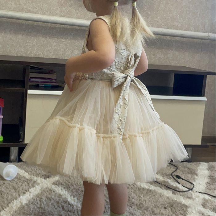 Платье и пиджак на девочку