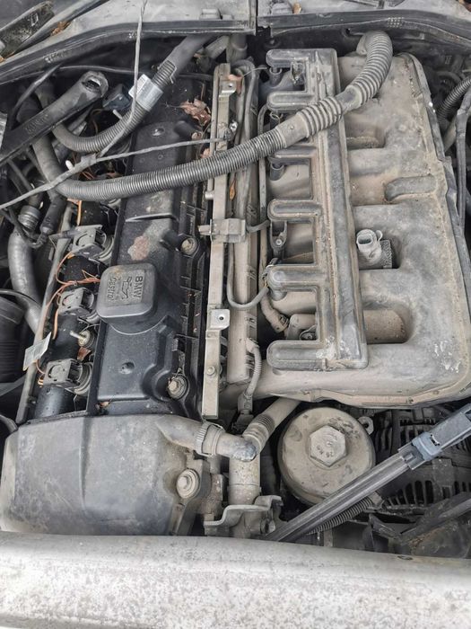 Двигател M54B22 На Части