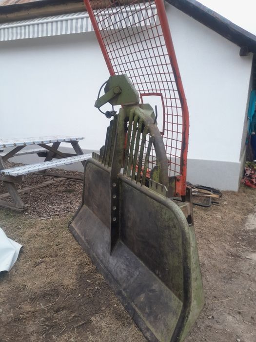 Troliu forestier tractor 3 8 tone