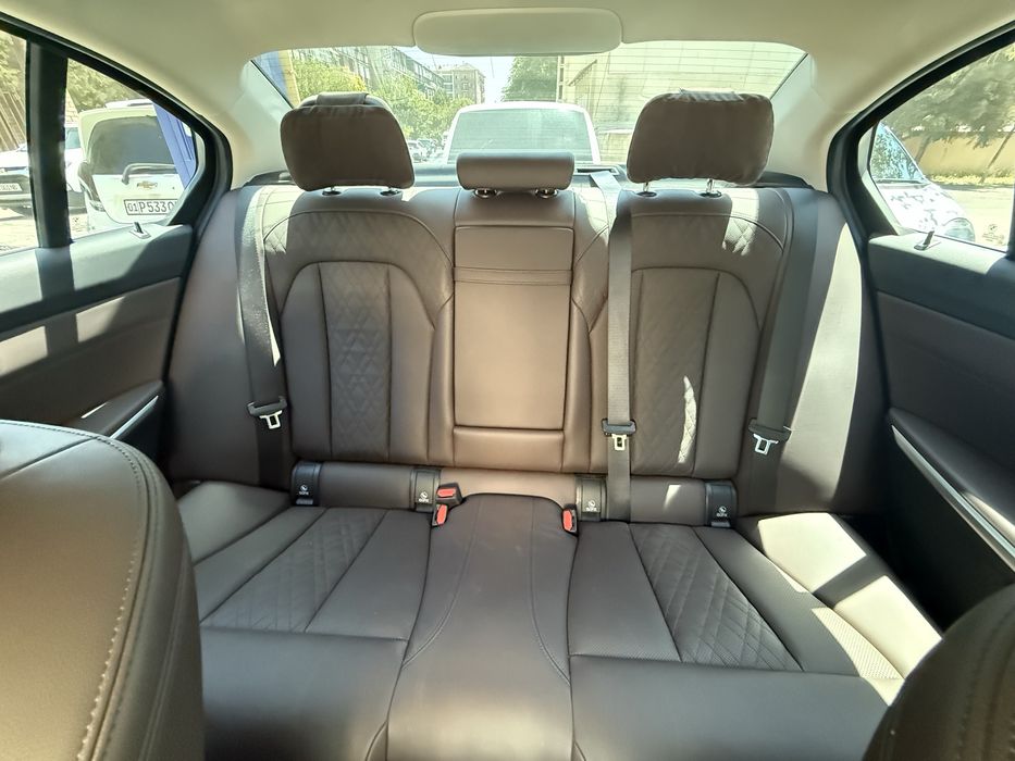 BMW I3 eDrive35L  2025
