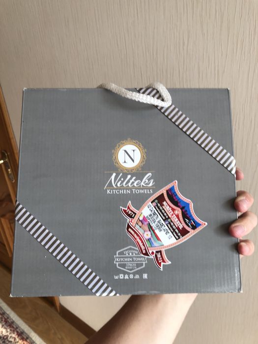 Продаю набор кухонных полотенец