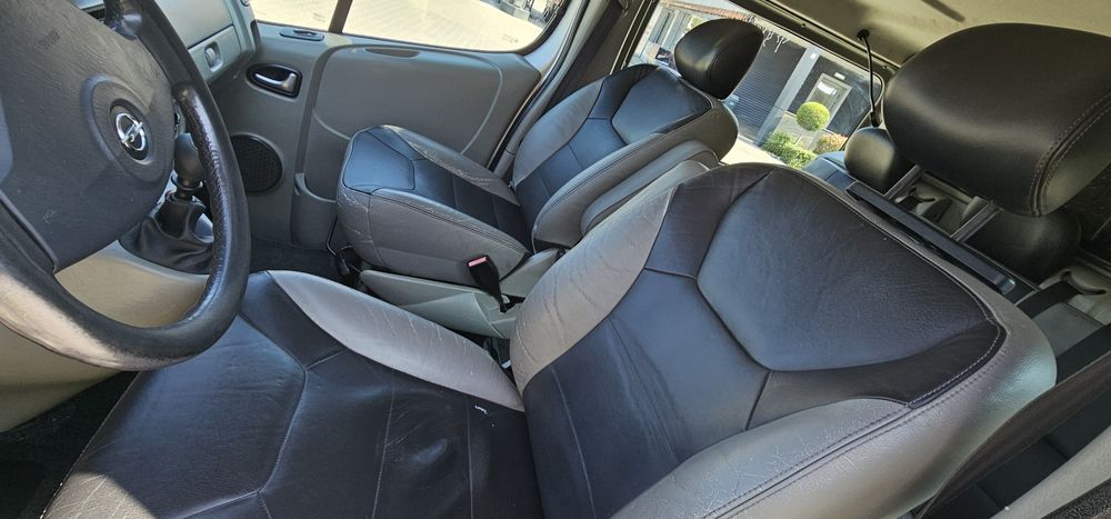 OPEL VIVARO 2.5   2007