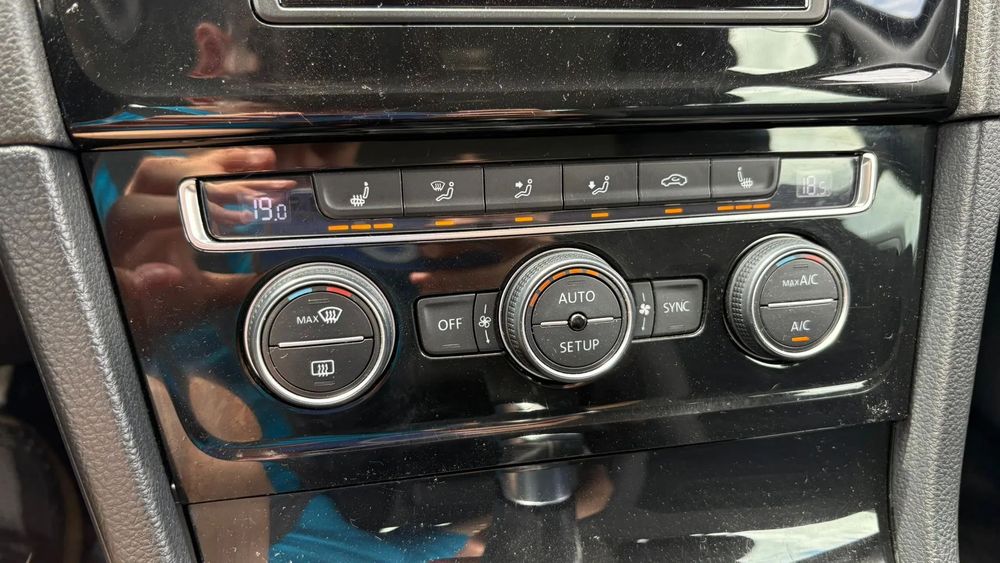Volkswagen Golf TOP-TOP 2.0Diesel150CP Manual,Ambientale, Distronic,Camera,km100%reali