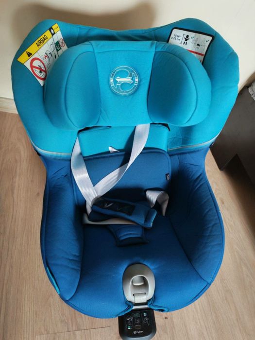 Продавам столче за кола Cybex Sirona в добро състояние