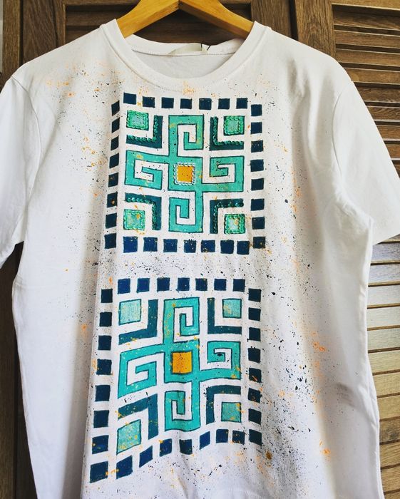 Tricouri pictate manual