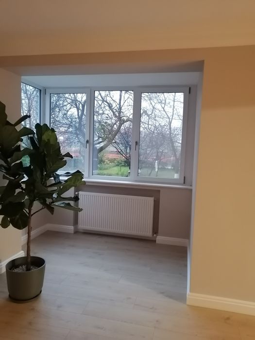 Apartament 2 camere, 61 mp utili, complet renovat, balcon închis.