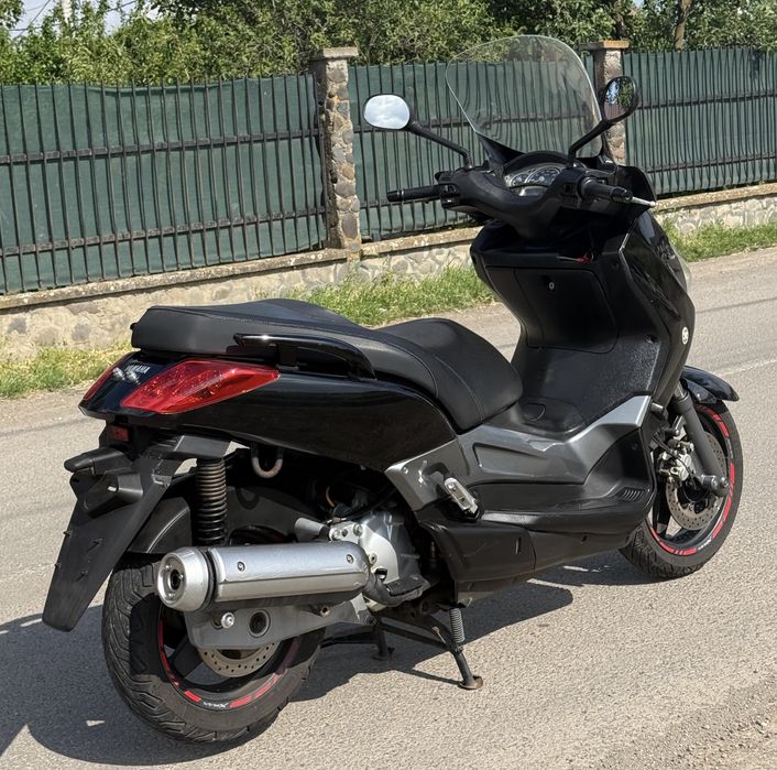 Yamaha x max 125 cat B