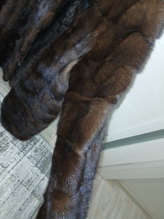 Продам шубу 35000