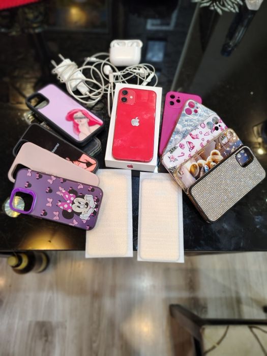 Продавам iPhone 12 мини