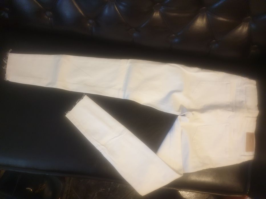 Blugi elastici Pull&Bear - marimea 34