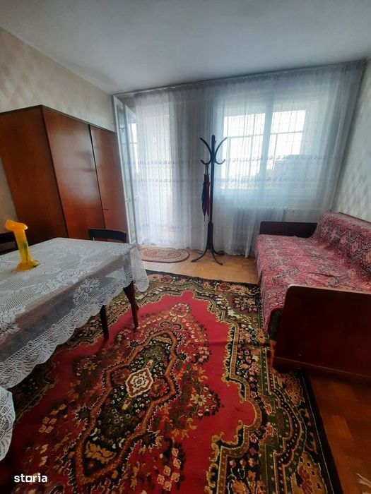 Perfect pentru elevi /studenti , inchiriez apartament 2 camere — fotografia 1