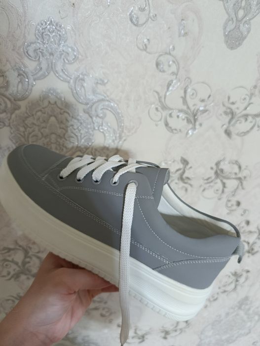 Продам удобные мокасины