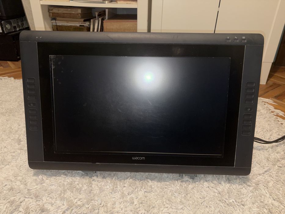 Wacom cintiq 22HD 21-inch Pen display