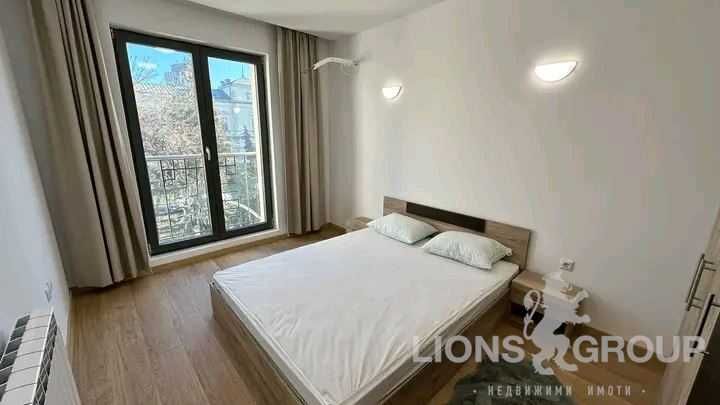 Дава се под наем Тристаен апартамент в Варна, Център - 90 кв.м за 1000 € - Снимка #9