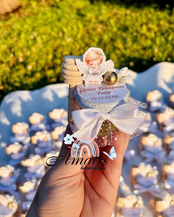 Бурканчета с мед- подаръци за гости