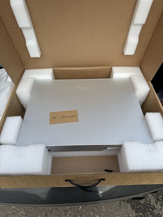Switch Cisco Meraki MS225-48LP