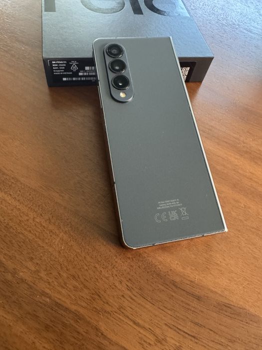 Ocazie - Samsung Z Fold 4