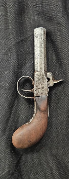 малък капсулен пистолет/бартер