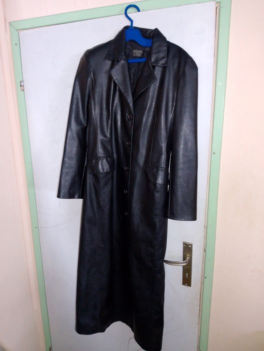 Дамско кожено манто