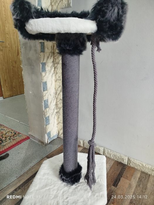 Продается лежанка для кошек