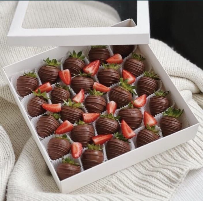 Клубника в шоколаде, подарок
