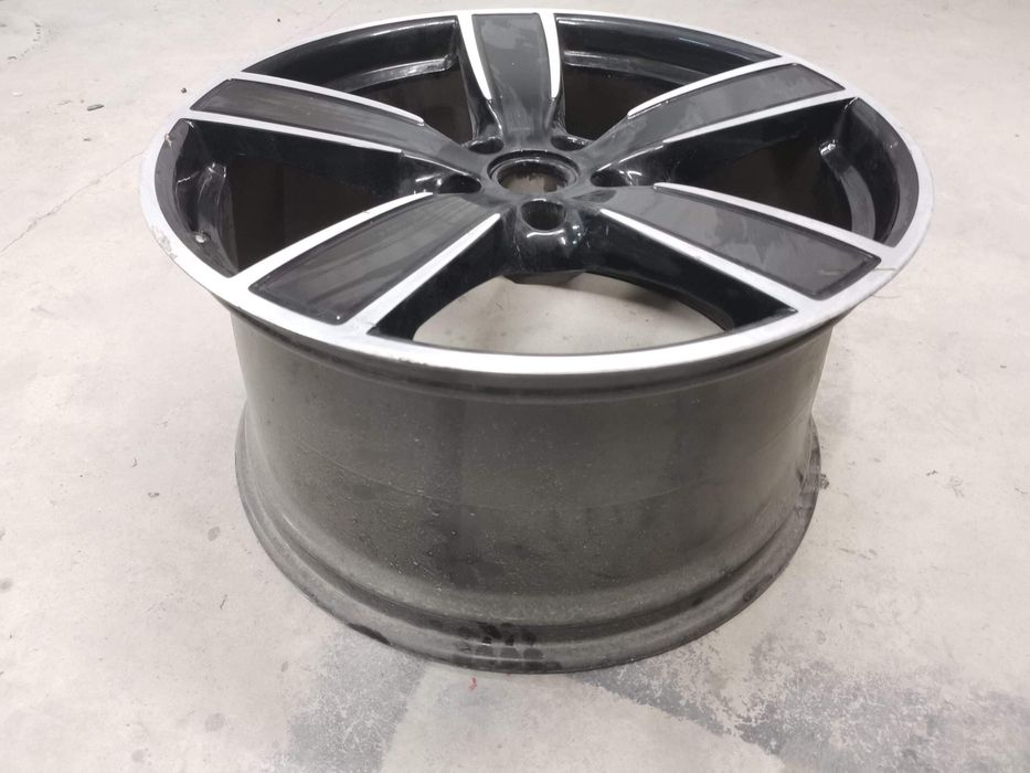 Джанта 11.5J X R22 ET61 Порше Кайен 3 9Y Оригинална Авариран Porsche C