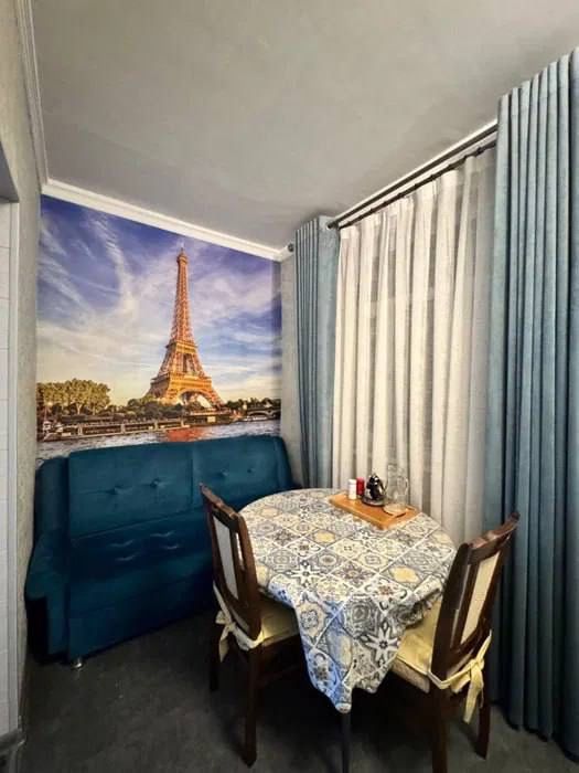 Kvartira sotiladi Mirobod tumani Fitrat kochasi 4/3/5