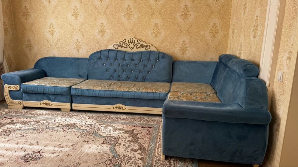 Срочно продам диван