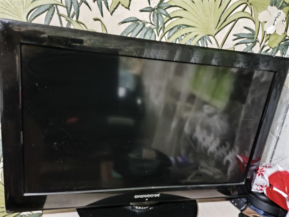 Продам телевизор