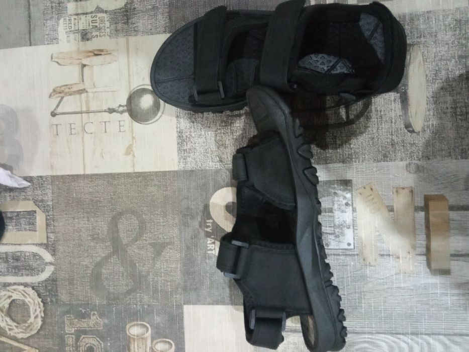 Мъжки черни сандали