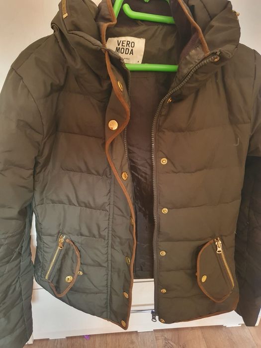 Женская куртка бренда VERO MODA