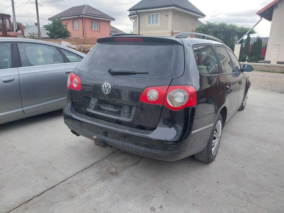 Bara spate vw passat B6 BREAK - Orice piesa VW PASSAT BMR automat HYC