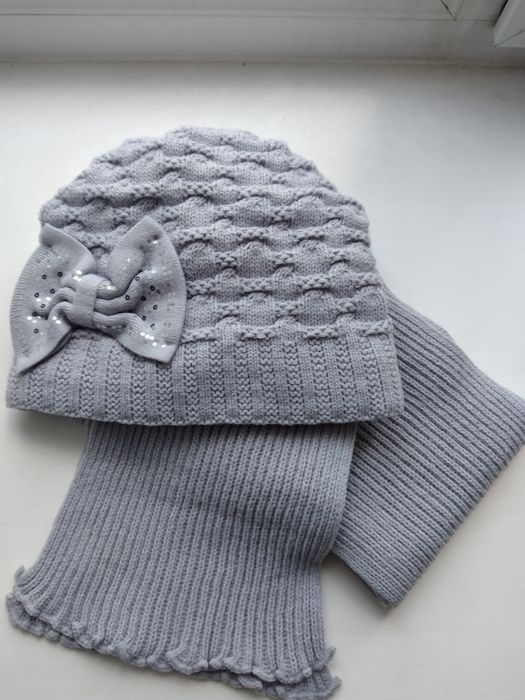 Шапки  Зимние и Осенние д/девочек.