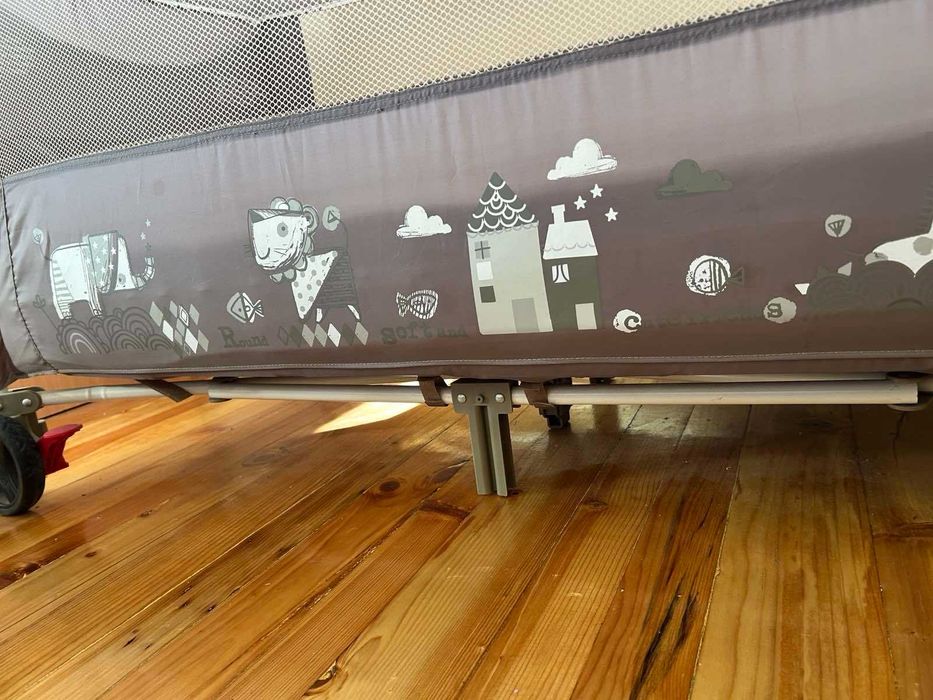 Бебешка кошара - марка Jane с матрак + подарък сгъваем матрак 60x120см