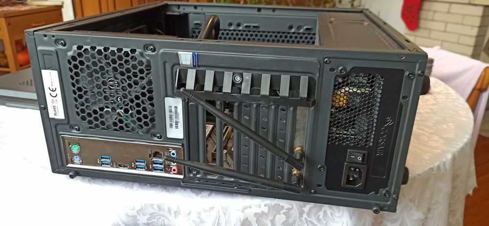 Геймърски компютър с Z390, I7 9700K, 32 GB RAM, 500 GB NVMe, WiFi 6