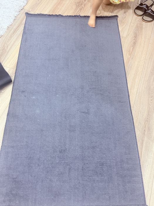 Продам ковер в идеальном состояний