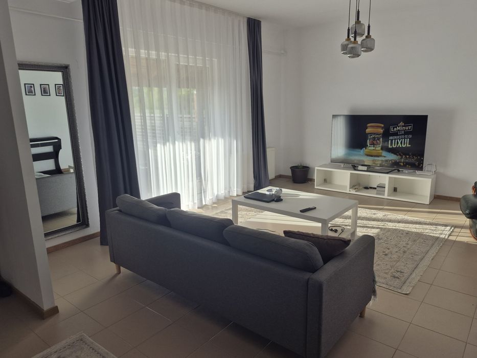 Casă de vânzare în loc Săcălăseni de 398 mp desfasurati
