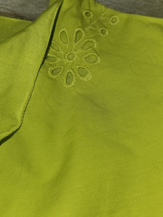 Vand rochie Zara fetite 10 ani 140 cu broderie