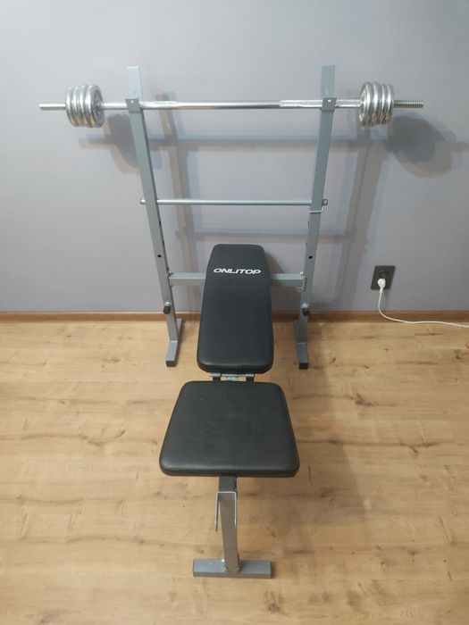 Скамья для жима.