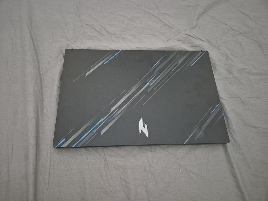 Vând leptop gaming acer Nitro v 15 URGENT