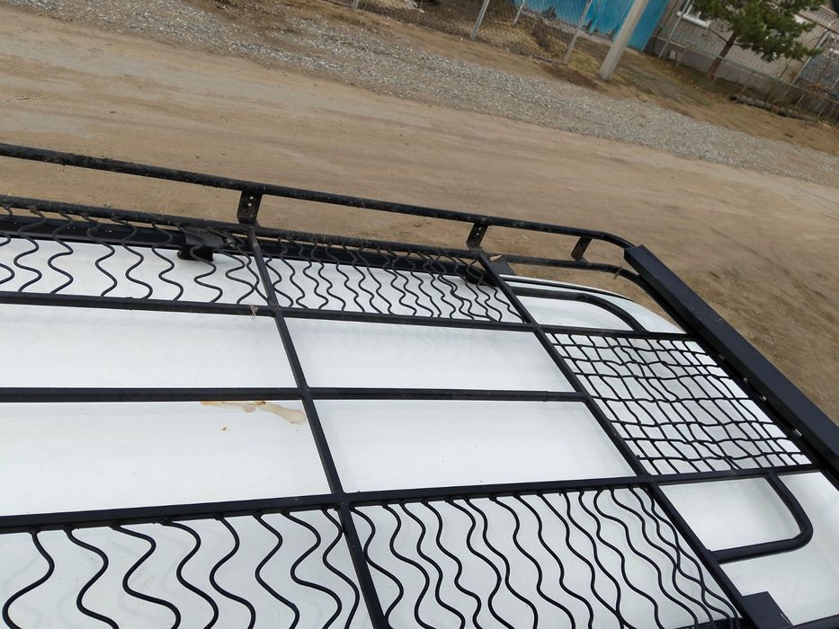 Продам багажник на Mitsubishi montero