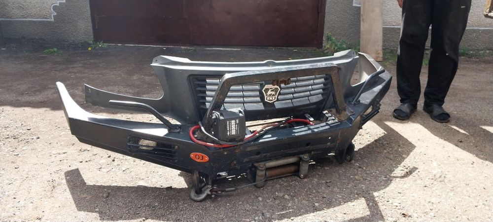 Отвал,бампер с лебёдкой