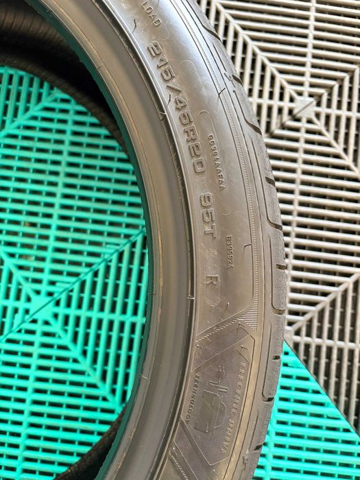 Set anvelope vara 215 45 R20 95T GoodYear Efficient Grip Performance echipare Renaut dot 0525 6.36mm