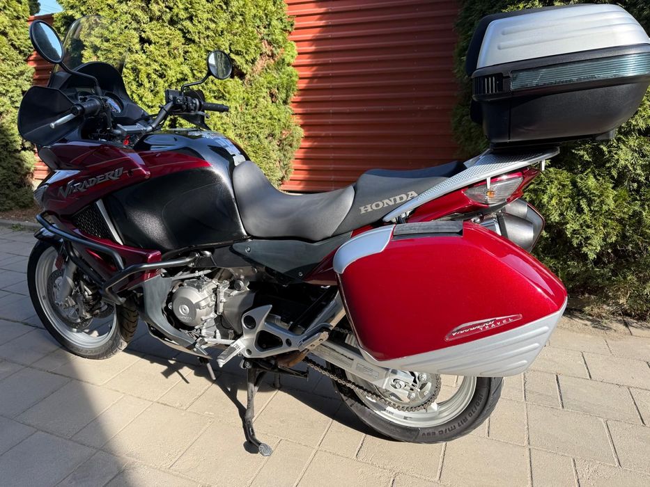 Vând Honda Varadero Travel