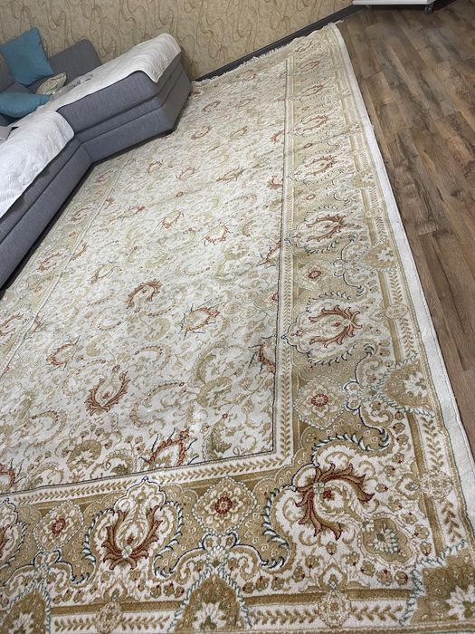 Продам ковер шелк