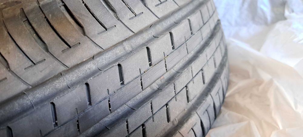 Vând 4 anvelope vară (2023), Suzuki Swift, stare f bună (~3000 km)