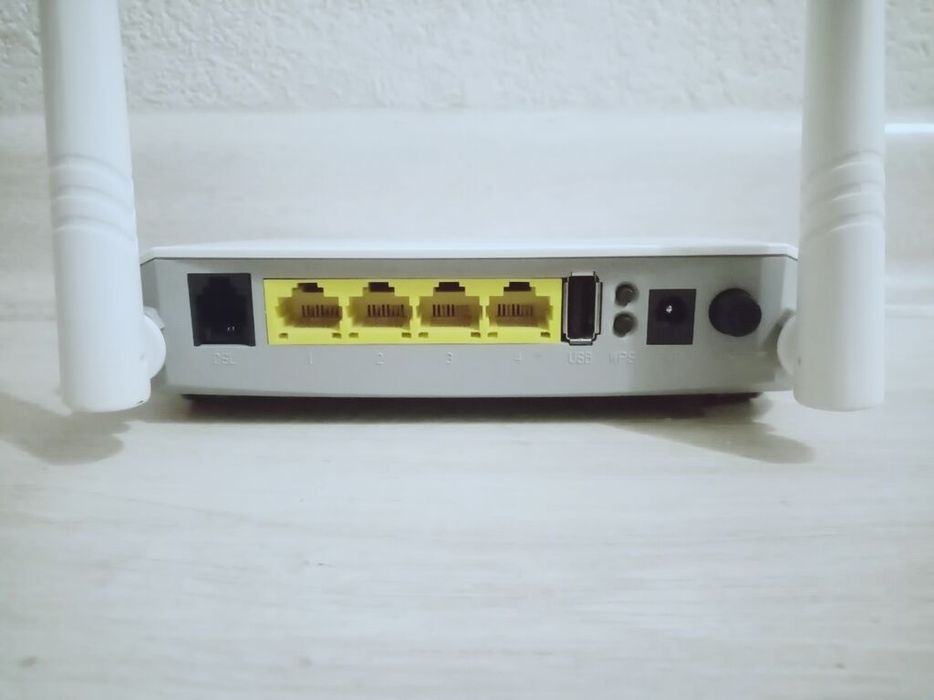 Tenda D301 V2 router